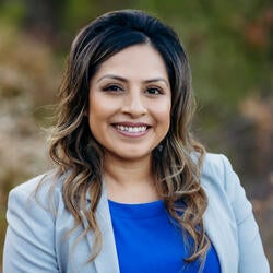 Nelly Cruz Headshot